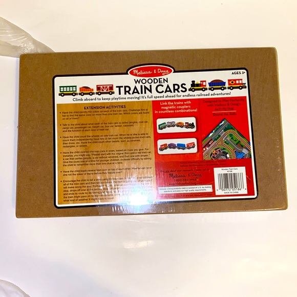 Melissa and Doug Wooden Train Car Set 8pc Ages 3+ - Picture 2 of 2